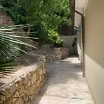 Magnifique Pieds Dans L Eau Jean Cap Ferrat فيلة *