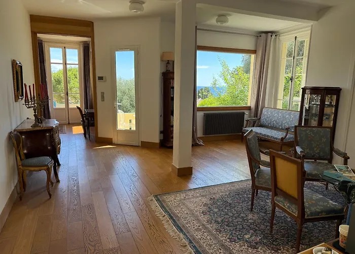 Magnifique Pieds Dans L Eau Jean Cap Ferrat * Saint-Jean-Cap-Ferrat