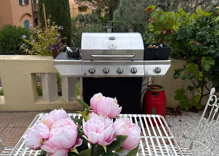 Magnifique Pieds Dans L Eau Jean Cap Ferrat * Saint-Jean-Cap-Ferrat